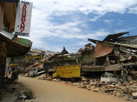 Gempa Nias 2005, Salah Satu Faktor Terjadinya Perubahan Peta Gempa Indonesia - Kabar Nias