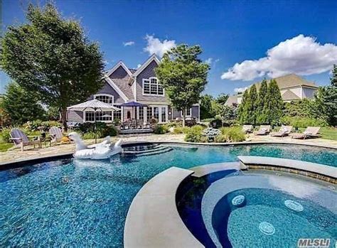 Browse photos, see new properties, get open house info, and research neighborhoods on trulia. 8 Long Island Homes For Sale With Ridiculously Nice Pools ...