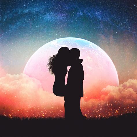 Romantic Kiss Wallpaper K Silhouette Moon Lovers Sunset