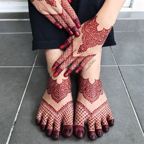 Image May Contain One Or More People And Shoes Arabic Bridal Mehndi