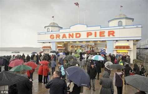 Weston Super Mares Grand Pier Reopens 2 Years After It Was Destroyed