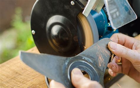 How To Sharpen And Balance A Lawn Mower Blade Tools Haunt