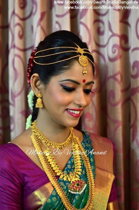 Traditional Southern Indian Bride Jyothi Wears Bridal Silk Saree And