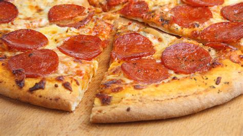 Serving all pizza lovers since 1997. Muslim man sues Little Caesars, claiming 'halal' pizza was ...