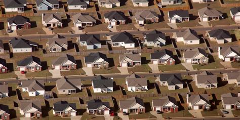 Suburban Sprawl And The Rebirth Of American Urbanism Spur
