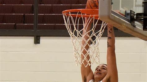 Licking Heights Basketball Throws Newark Catholic In Pressure Cooker