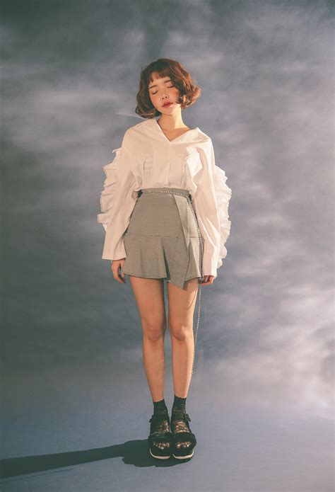 Fashion Model Pose Reference Pin By Navya 1302 On Skirt Fashion