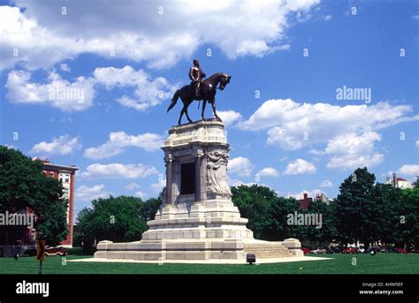 Robert E Lee Statue Richmond Virginia Stock Photo Alamy