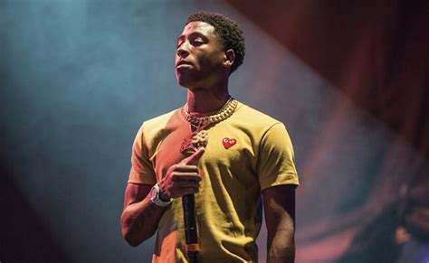 Nba Youngboy Fan Threw Object On Stage And Instantly Regretted It Urban Islandz