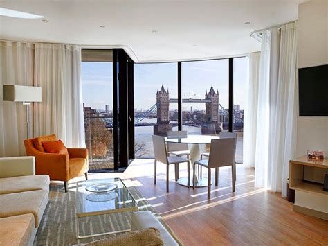 Lovely 2 Bedroom Penthouse Overlooking The River Thames And The Tower Of