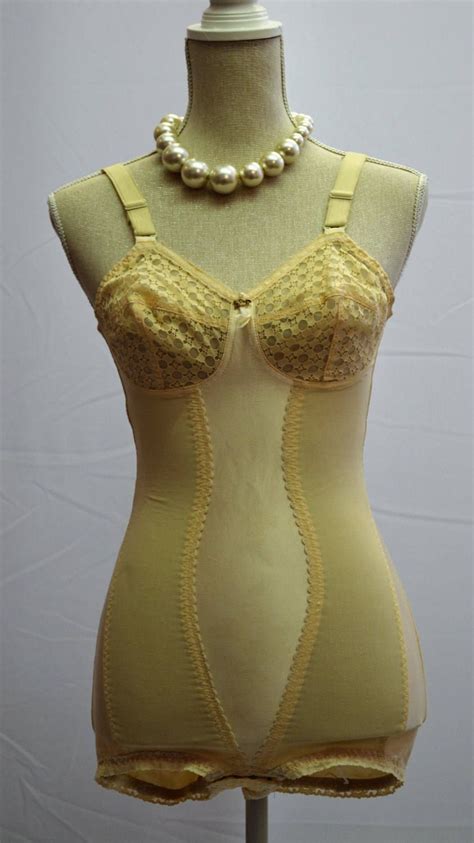 1970s girdle body shaper and bra uk size 36b spandex by vintagevanitygb on etsy bras uk body