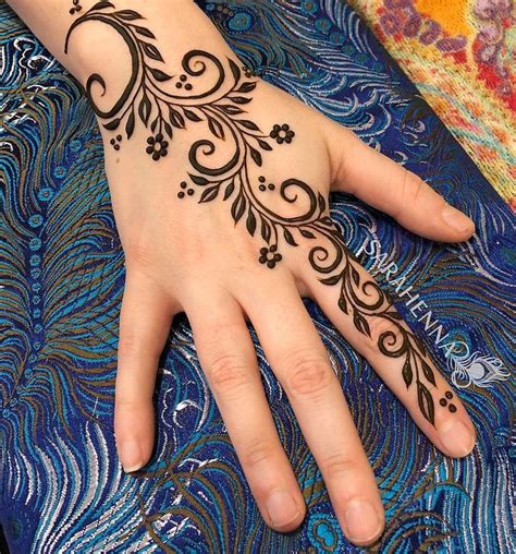 Stylish Back Hand Henna Designs Idea For Bridal Henna Tattoo