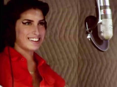 Amy Winehouse Records Back To Black With Mark Ronson In Poignant New Clip From Amy The