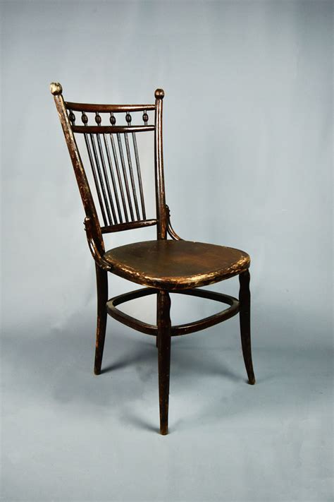 Spindle Back Kitchen Chair American Style - The Classic Prop Hire Company