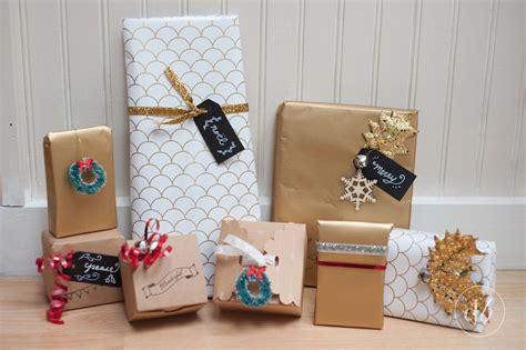 Decorative boxes are all the rage! Red, White and Gold Gift Wrapping Ideas - Oh My Creative