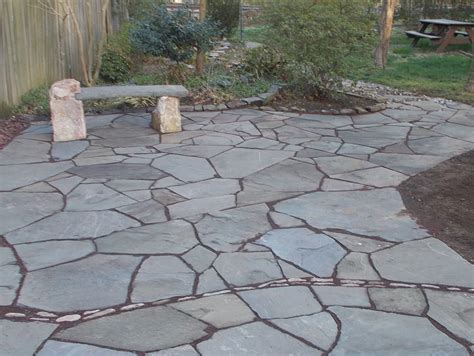Installing The Flagstone Pavers Garden Ideas And Outdoor Decor