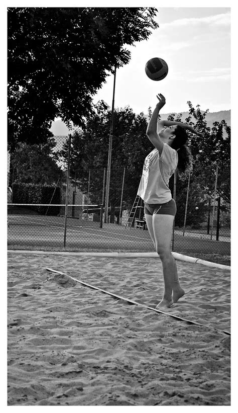 beach volley volley beach running