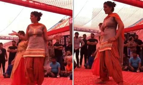 Haryanvi Hotness Sapna Choudhary Flaunts Her Sexy Thumkas During