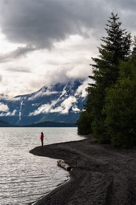 5 Reasons To Explore Kenai Lake In Alaska