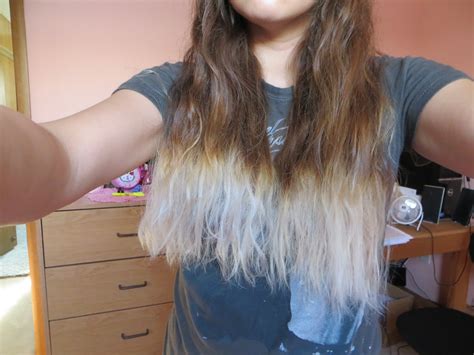 Feb 15, 2021 · bleach works by breaking through your hair shaft and oxidizing the melanin granules that give your hair its color ().this process causes hair damage, and for the same reason, your hair needs to be in a healthy condition to be bleached (). Very Damaged Hair From Bleaching | Find your Perfect Hair ...