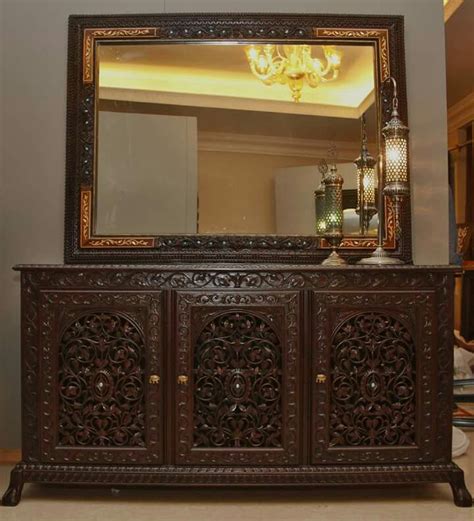 And it also requires you to have an expert eye for good pieces which will go with the rest of the theme for your home. Pakistani wodden furniture | Drawing room interior design ...