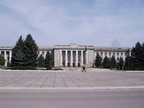 Republica moldova are ieşire la dunăre pe o fâşie de 1500 m la extrema sa sudică ( giurgiuleşti ). Cahul, población spa en Moldavia - Ser Turista