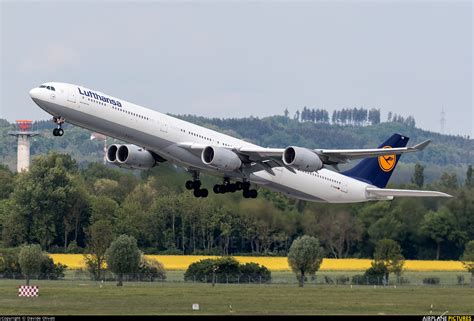 D Aihw Lufthansa Airbus A340 600 At Munich Photo Id 1309559