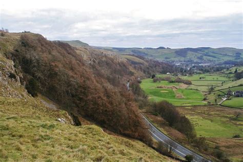 The Caves Of Giggleswick Scar Dales Rocks