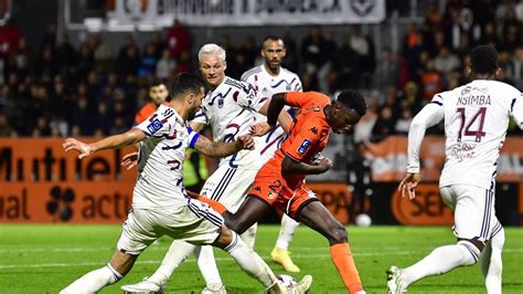 Ligue 2 Bordeaux Assure Lessentiel Contre Annecy Et Conforte Sa Place De Leader