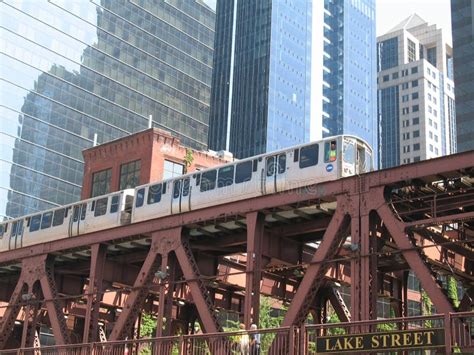 Chicago Railroad Bridge And Train Editorial Stock Image Image Of