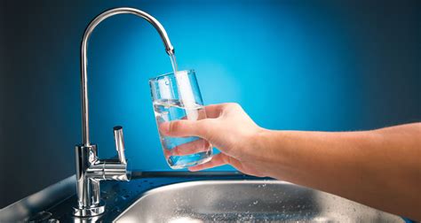 Truth About Drinking Water What You Need To Know To Be Safe