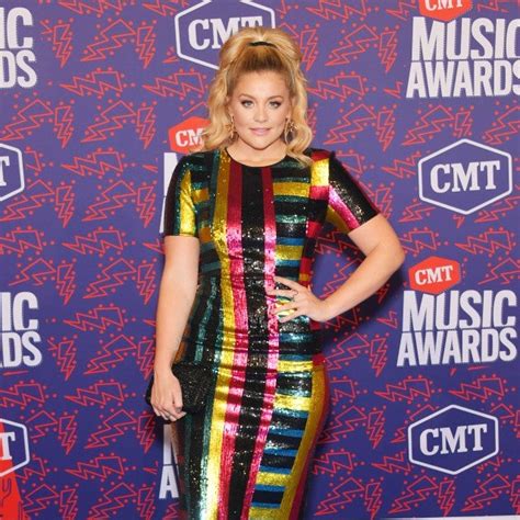 Lauren Alaina Exclusive Interviews Pictures And More Entertainment