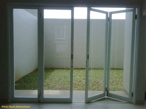 Tentulah anda telah mengetahui trik kerja pintu geser / pintu sliding ini, pintu ini miliki daun pintu yang bisa digeser, trik membuka pintunya lewat cara digeser. Jual Pintu Folding kaca/ Pintu Lipat Aluminium di lapak ...