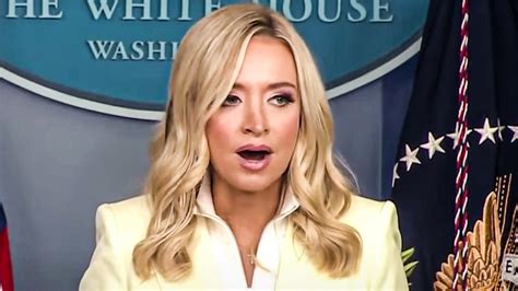 Kayleigh Mcenany Breaks Down Resorts To Powerpoint Slides To Prove