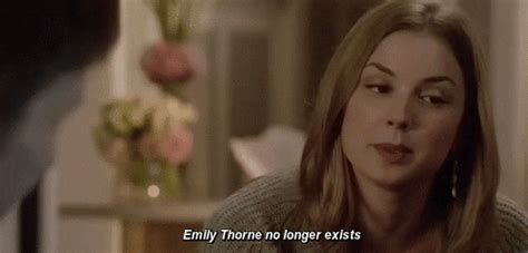 Emily Thorne  Find And Share On Giphy