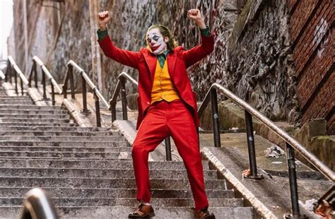 Movie Review Joker 2019 Spoiler Free Bottle Of Happiness
