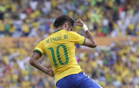 Brazil 4 0 Panama Neymar Led The Offensive Charge