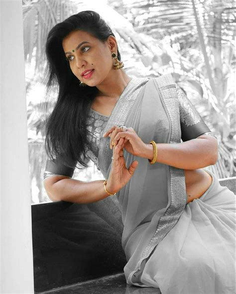 Mallu Model Shanaya Shaanu Wearing Gorgeous Kerala Saree Photos