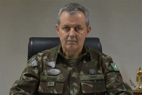 Conheça O General Tomás Miguel Ribeiro Paiva Novo Comandante Do Exército