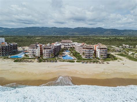 Vivo Resorts Beachfront Condos Puerto Escondido Mexico Gated Resort