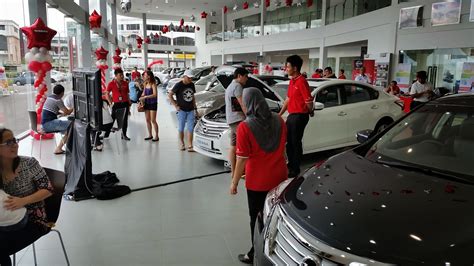 Lot 164, 165 & 166 (2nd floor), jalan song thian cheok, 93100 kuching EDARAN TAN CHONG MOTOR (SARAWAK) SDN BHD DI TANAH PUTIH ...