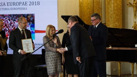 Prezydent bronisław komorowski gościł w pałacu reprezentację polski w piłce siatkowej mężczyzn. Reprezentacja Polski w piłce siatkowej mężczyzn ...