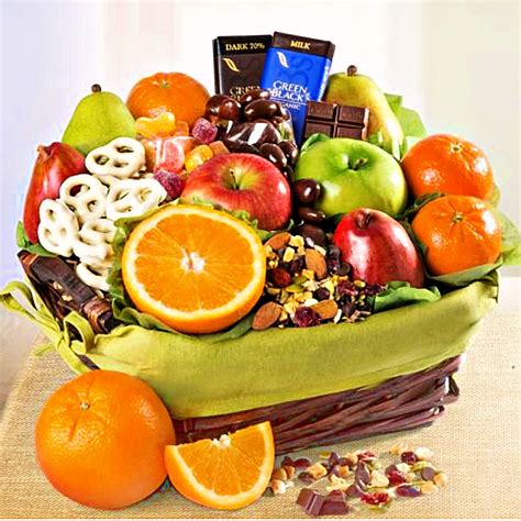Organic Deluxe Fruit Sweets And Snacks T Basket