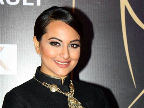 Sonakshi Convinced Anurag Kashyap To Turn Actor Bollywood Gulf News