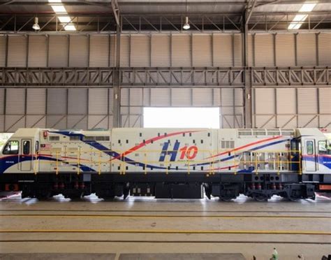 Smh Rail Launches Its Latest Innovation In The H10 Series Locomotive