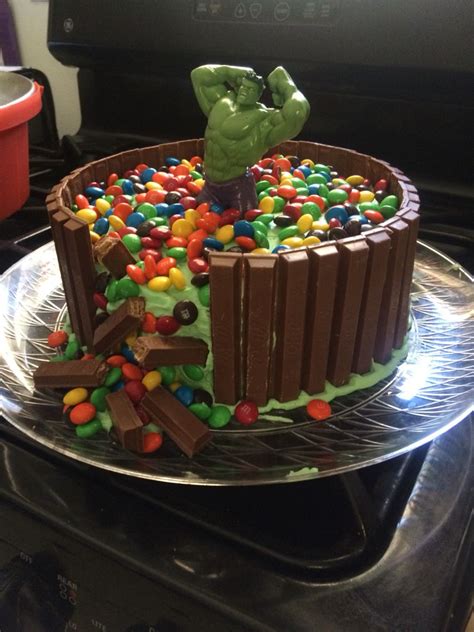 If you're more into the cinematic avengers. Hulk smash cake for Kade | Hulk birthday cakes, Avengers ...