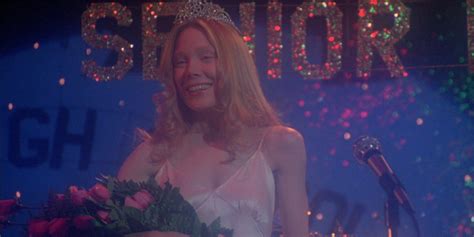 Adapting Stephen Kings Carrie Is The 1976 Horror Movie Still Queen Of The Prom Cinemablend