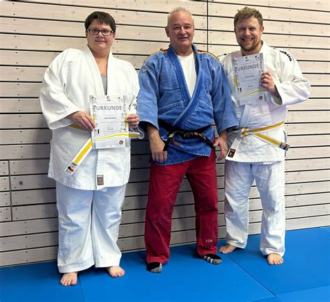 Auch Erwachsene Judokas Wurden Graduiert Judo Moosburg