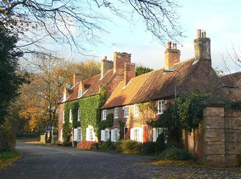 Ivy House And Ivy Cottages © Alan Murray Rust Cc By Sa20 Geograph Britain And Ireland