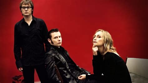 Hooverphonic is a belgian band that formed in october 1995. Hooverphonic | Music fanart | fanart.tv